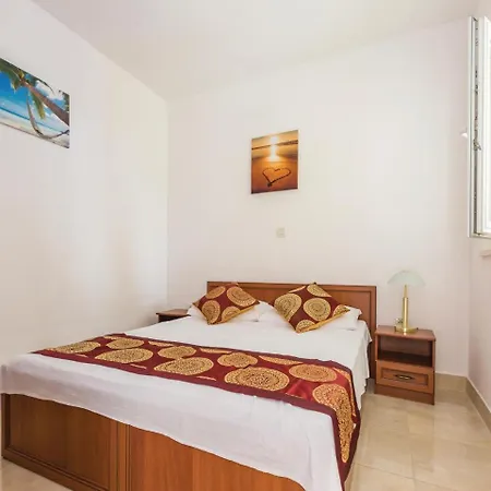 One-bedroom In Appartement